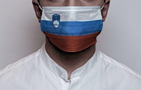 Slovenija na drugi val epidemije dobro pripravljena: V skladiščih preko 29 milijonov različnih zaščitnih in kirurških mask