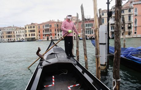 Razmere v Benetkah so slabe, prebivalci so obupani: “To je vojna …”