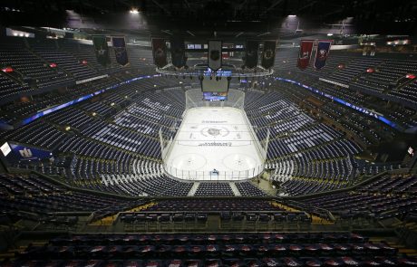 Sezona NHL se bo nadaljevala s 24 ekipami v dveh mestih