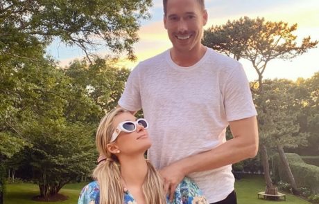 Paris Hilton trdi, da je po treh neuspelih zarokah končno našla svojo srečo: Pri 40. zaročena z ljubeznijo svojega življenja