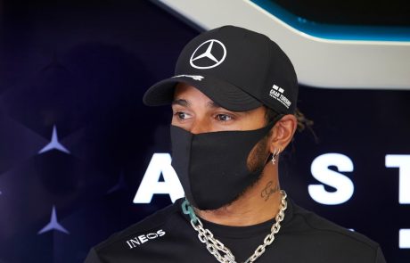 Hamiltona po pozitivnem korona testu ne bo na drugi dirki za VN Bahrajna