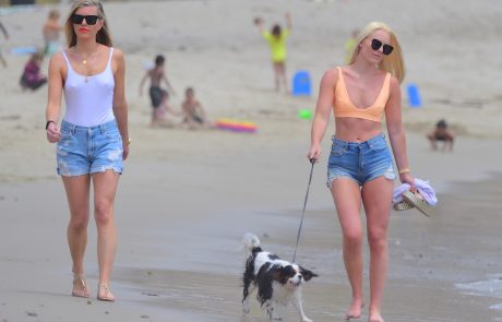 Vau, kakšne bejbe: Lindsey Vonn in njena sestra sta na plaži pritegnile šteilne poglede