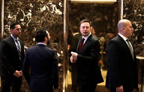Elon Musk razkril, kako nameravajo več ljudi prepričati v nakup Tesle