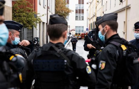 Francosko tožilstvo današnji napad v Parizu obravnava kot teroristično dejanje