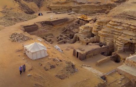 V Egiptu odkrili nove arheološke zaklade, med njimi več kot 3000 let stare sarkofage