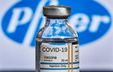 V Švici začeli cepljenje proti covidu-19