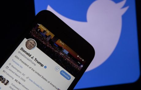 Prepozno? Twitter po pozivom k nasilju blokiral račun Donalda Trumpa