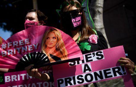 Zmaga za pop zvezdnico: Oče Britney Spears na sodišče končno tudi uradno vložil prošnjo za umik skrbništva nad hčerko
