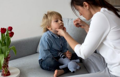 V združenju ravnateljev zaskrbljeni zaradi testiranja otrok