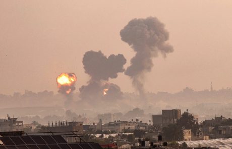 Po sedmih dneh nasilja se je prvič oglasil tudi Biden, Izrael bombardiral dom vodje Hamasa