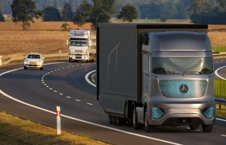 Daimler, Traton in Volvo bodo po vsej Evropi postavili 1700 polnilnic za električne tovornjake