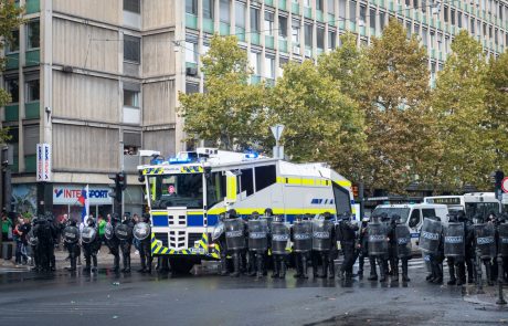 Zaradi protestov danes pouk na daljavo