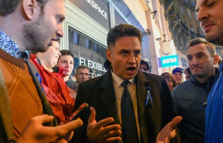 Madžarska opozicija v volilni boj z Orbanom pošilja katoliškega konservativca