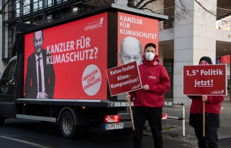 V Nemčiji SPD, Zeleni in liberalci sklenili koalicijski dogovor