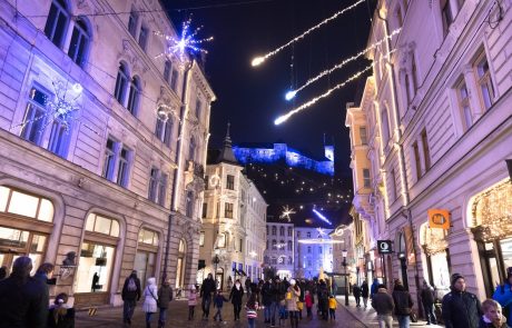 V Ljubljani bodo letos varčevali pri novoletni osvetljitvi