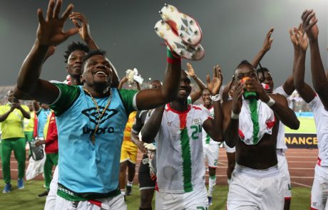 Kamerun in Burkina Faso prva polfinalista afriškega prvenstva