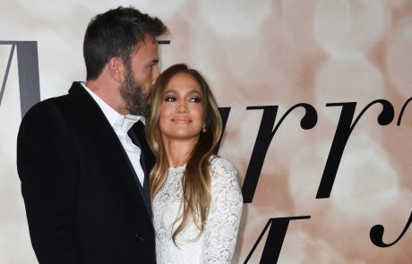 Brez velikega pompa sta se poročila Ben Affleck in Jennifer Lopez
