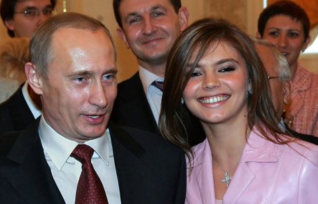 Na seznamu sankcij EU naj bi bila tudi Putinova partnerka Alina Kabajeva