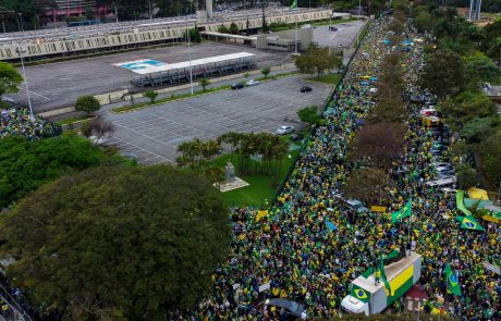 Bolsonaro privržence pozval, naj ustavijo blokade cest