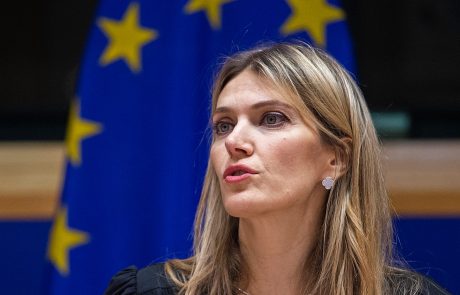 Evropski parlament razrešil skorumpirano podpredsednico