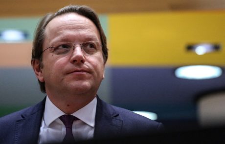 Evroposlanci zahtevajo uvedbo preiskave proti madžarskemu komisarju za širitev