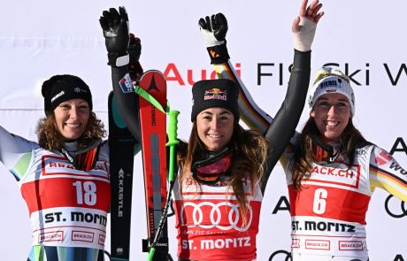 Ilka Štuhec druga na smuku v St. Moritzu, zmagala Italijanka Goggia