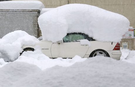 Zaradi obilnega sneženja na Japonskem umrlo 17 ljudi