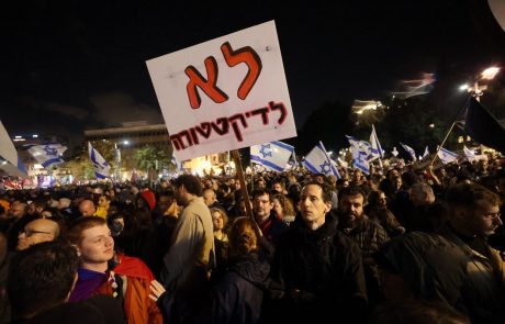 V Izraelu množični protesti proti skrajno desni Netanjahujevi vladi