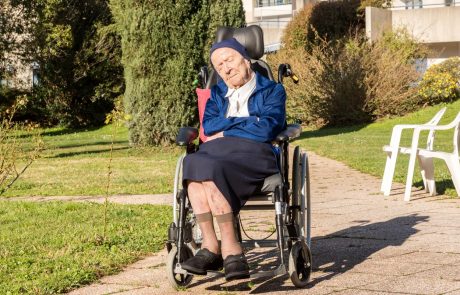 Umrla je najstarejša oseba na svetu, stara 118 let