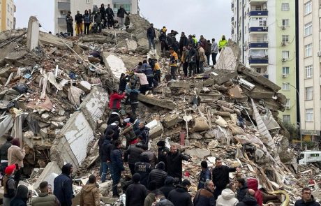Število smrtnih žrtev potresa v Turčiji in Siriji naraslo na več kot 9500