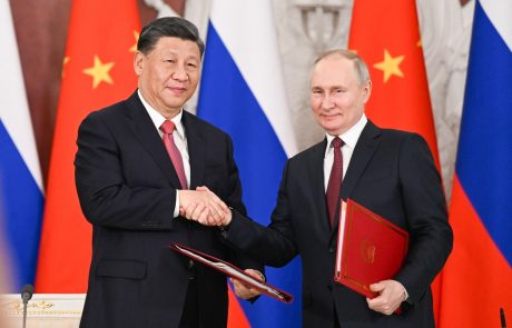 Kitajski predsednik zapustil Moskvo