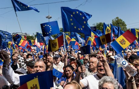 V Moldaviji več deset tisoč ljudi v podporo članstvu v EU