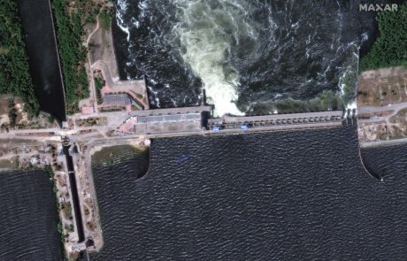 “Katastrofa, ki so jo na hidroelektrarni Kahovka povzročili ruski teroristi, ne bo ustavila Ukrajine”