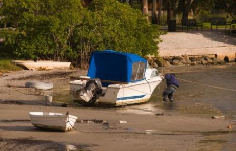 (VIDEO) Po Crikvenici nesreča še v Šibeniku: Vinjen z gliserjem na plažo