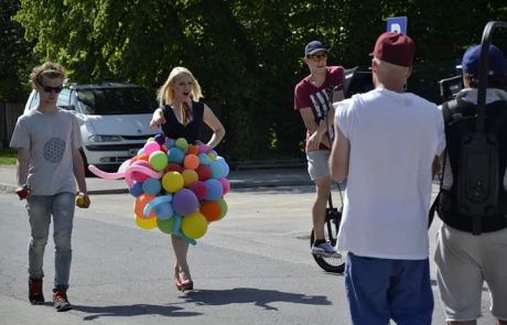 Tina Vrdjuka na soboških ulicah snemala videospot