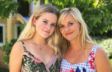 Reese Witherspoon hčerki za 18. rojstni dan dala darilo, nad katerim je navdušen cel svet