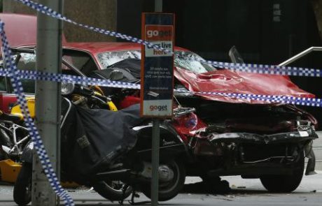 VIDEO in FOTO: Z avtom zapeljal v množico ljudi, povzročil tragedijo