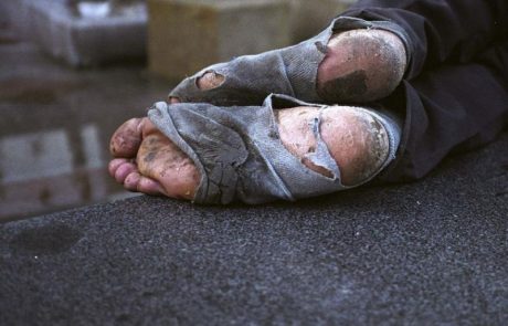 Stopnja revščine v ZDA je upadla na predkrizne nivoje