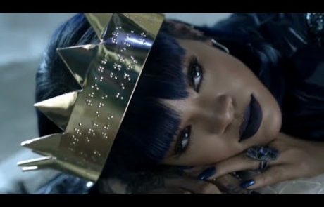 Rihanna danes objavila nov video, ki ga nihče ne razume (video)