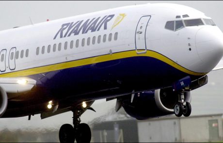 Ryanair kljub brexitu zvišuje svojo napoved rasti števila potnikov