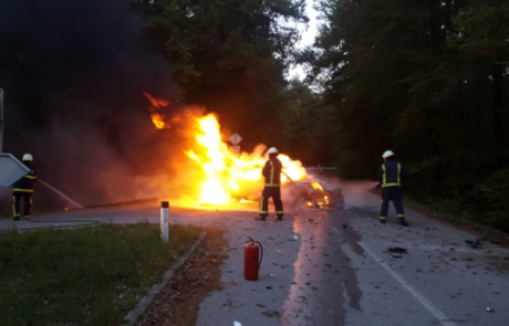 Kaj storiti, ko zagledate goreče vozilo?