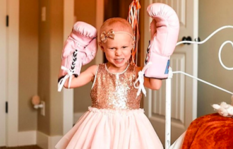 Štiriletnica je premagala raka, kar je proslavila s prečudovitimi fotografijami