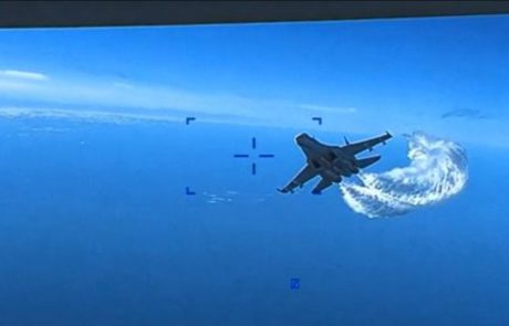 ZDA objavile posnetek ruskega napada na dragocen ameriški letalnik