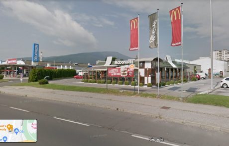 Moški ponoči razdejal mariborski McDonald’s, škode za 200 tisočakov