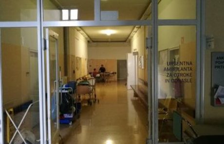 Infekcijska klinika: Giripe še sploh ni, bolniki pa že ležijo na hodnikih