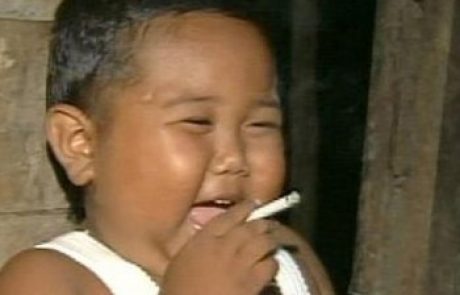 Najmlajši kadilec: Začel pri 11. mesecih, danes je star devet let