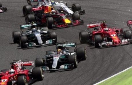 Vettel dolgo vodil, zmagal pa Hamilton