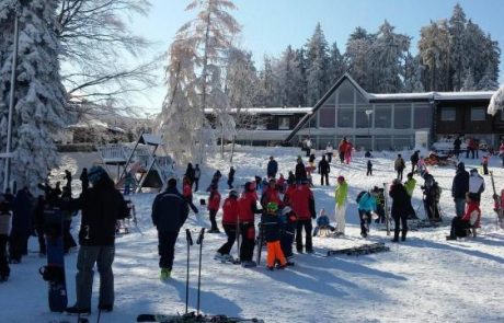 Na Mariborskem Pohorju do 120 cm snega, odprti tudi “fiska” in “čopka”