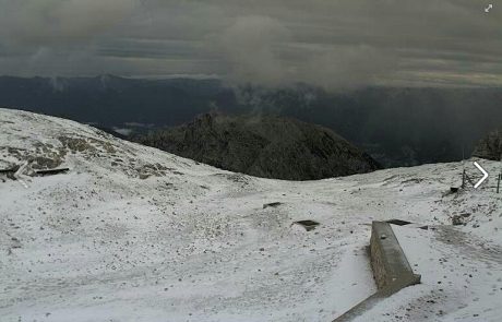 Pri nas že prvi sneg, težave tudi drugod na Balkanu (Foto in Video)