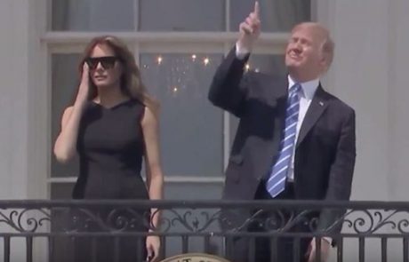 Zaradi te neumne poteze pri opazovaju sončnega mrka se uporabniki spleta posmehujejo Trumpu
